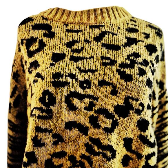 For The Republic Leopard Animal Print Pullover Sweater Size Medium - Picture 2 of 6